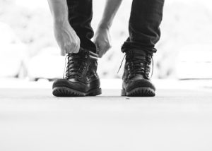 Read more about the article Tips Membeli Sepatu Boot Kulit Proyek